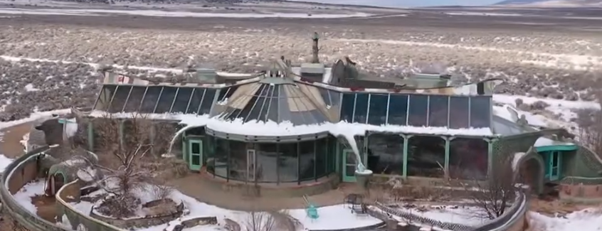 Des maisons 100% vertes au milieu du désert